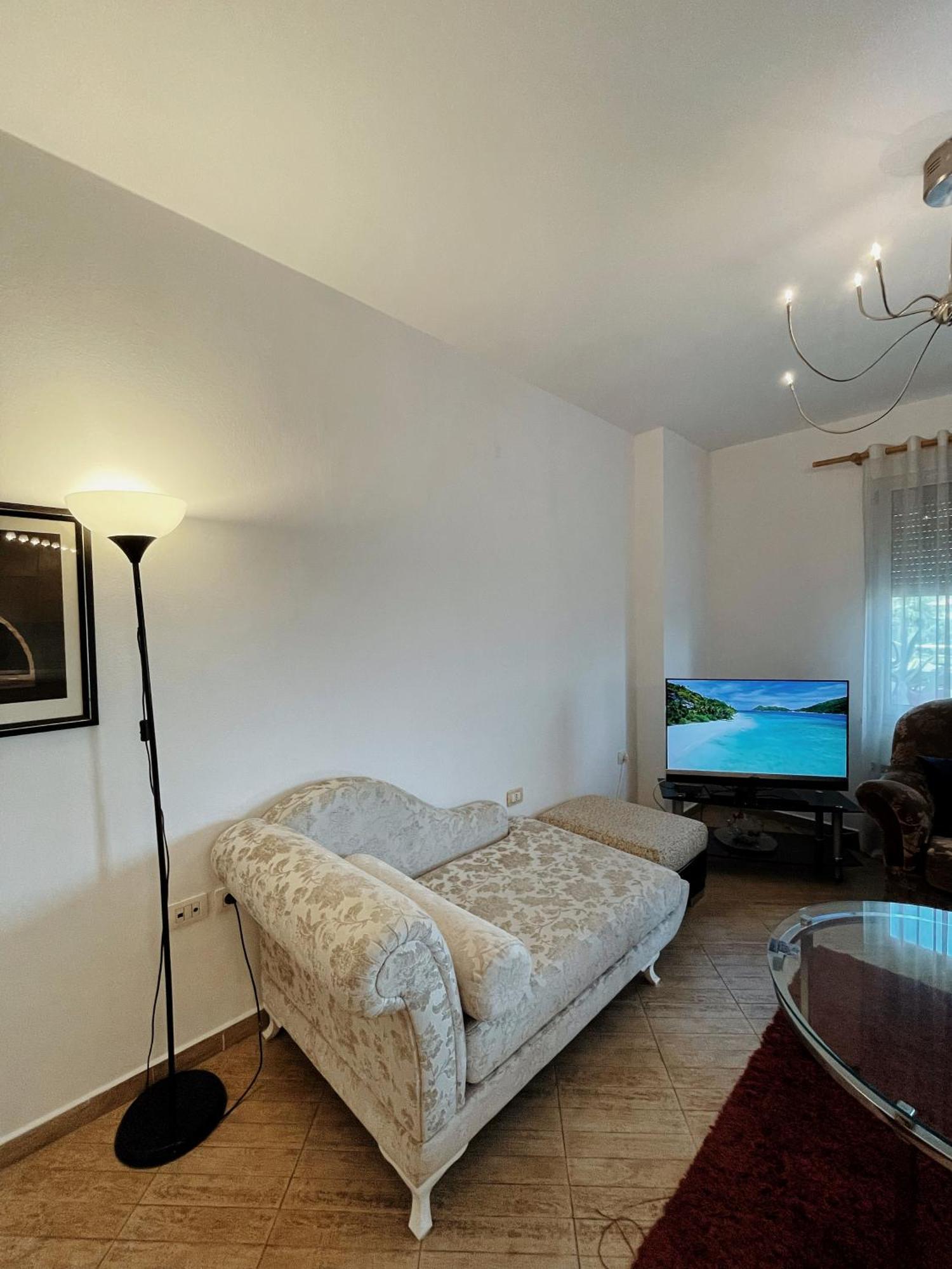 Lovely Apartment Tirana Exterior foto
