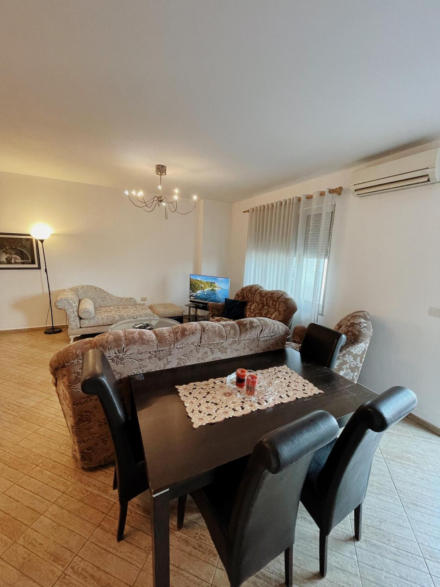 Lovely Apartment Tirana Exterior foto